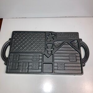 Cast Iron Gingerbread House Mold - Black